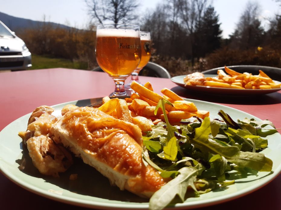 Restaurez-vous au camping pendant votre séjour en Auvergne-Rhône-Alpes